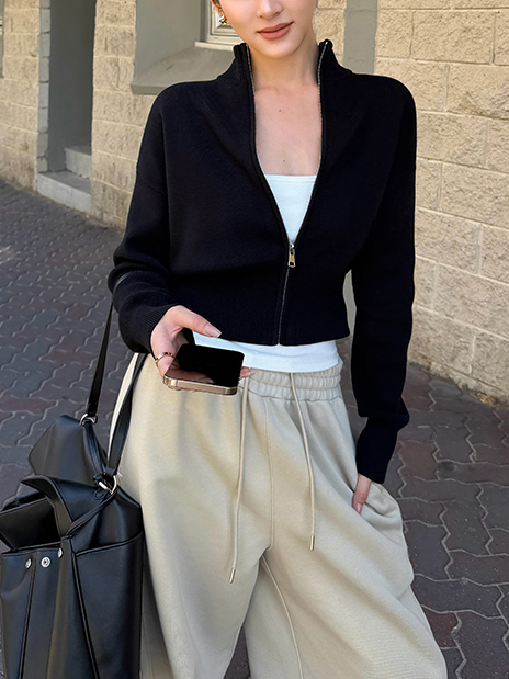 11.俐落縮腰拉鏈針織外套