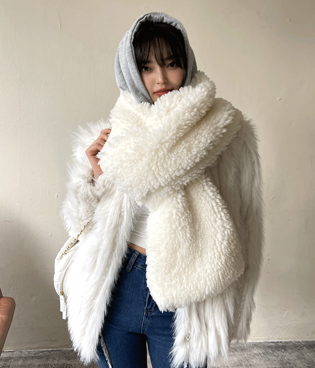 20.溫暖冬季的份量感毛絨圍巾