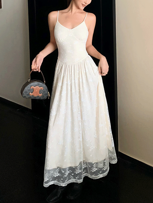 40.緹花蕾絲細肩帶洋裝